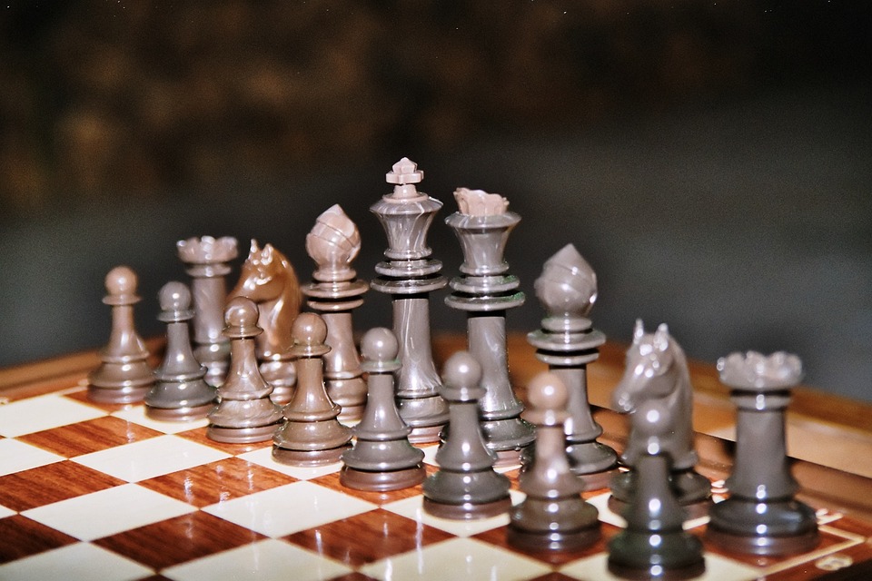 White Chess Piece on Top of Chess Board · Free Stock Photo Chess online